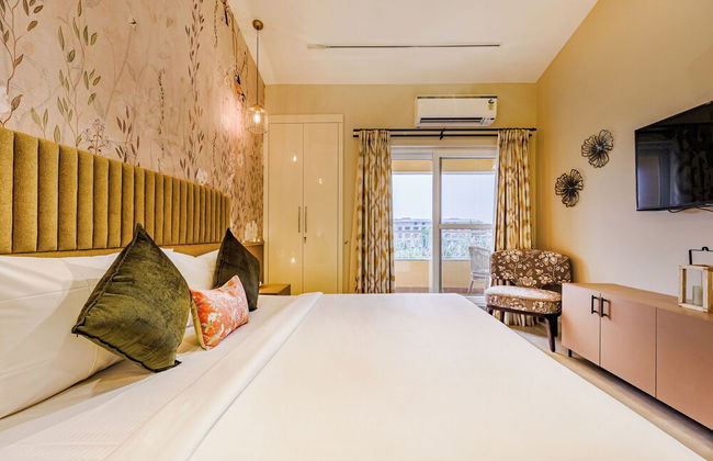 Alaya Stays Veera Serina 3 BHK with Pool - Foto 8