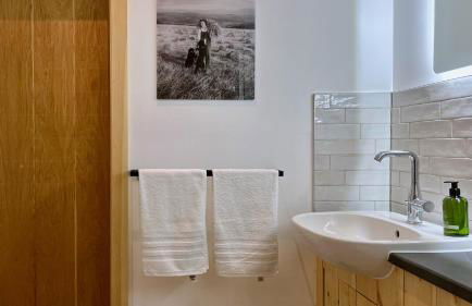 Cambrian Cottages - Charming Countryside Barn - Photo 115