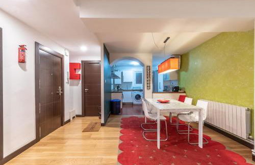 Tranquilo con Wifi y cercano al metro - Foto 4