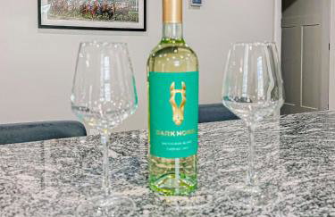 Spacious Home 4BR Fire Pit, Patio Hot Tub - Foto 75