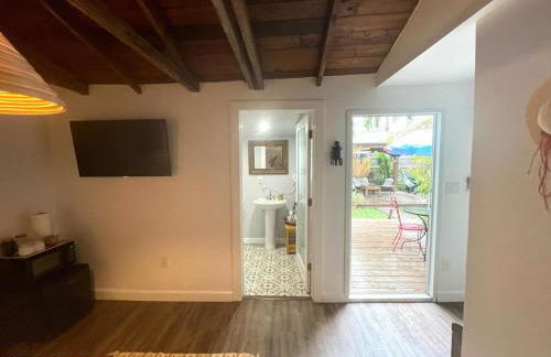 Private Studio Cabin steps from Calle 8 - Foto 56