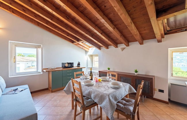 Bruno House Lakeview & Shared Pool - Photo 10