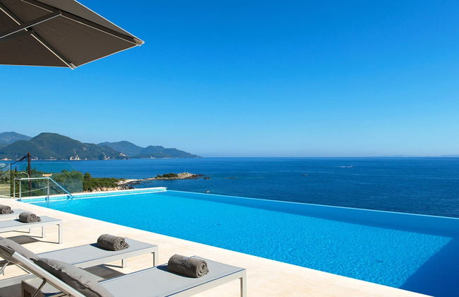 White Orchid Luisia in Vola - Foto 1