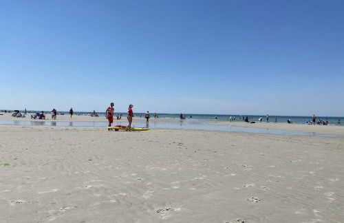 A Cozy Cape house steps to Restaurants & Beaches ~1.4 miles down scenic roads - Foto 42