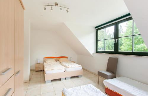 Spacious semi-detached house with wood stove located directly on the Rennsteig - Foto 63