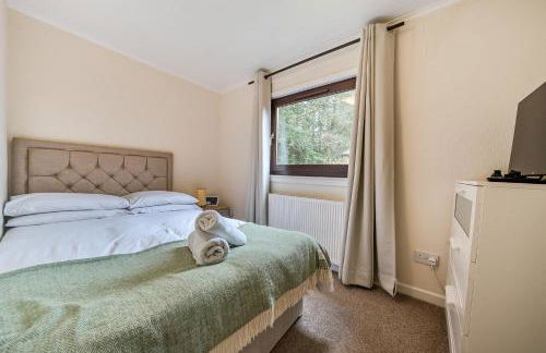 4 Bed House - Sleeps 9 - Hottub - Parking - Foto 40