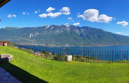 Casa Elka Residence Lake view and pool by Garda Domus Mea - Photo 45