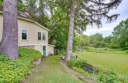 Steps to Downtown Stockbridge Home with Patio! - Foto 25