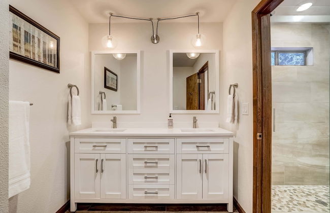 Singing Pines in Marla Bay - Walk to Lake! - Foto 20