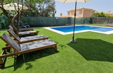 Villa Pretty Stunning House with Garden and Private Swimming Pool - Foto 29