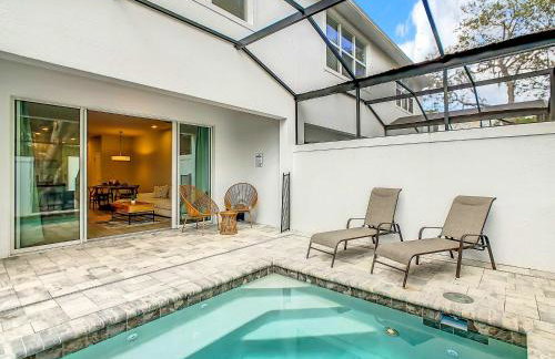 Trendy Thematic 3BR Townhouse with Private Pool - Foto 32