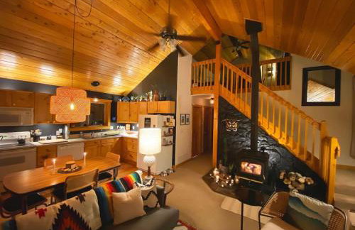 Rocky Mt Cabin 2bed loft Hot Tub Amazing Views - Photo 15