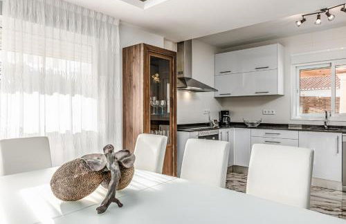 Los Nísperos - Photo 49