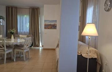 Sunny 1-BR apartment with AC and private terrace near the ocean - Foto 2