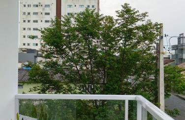 Apto Moderno a 700 metros da praia com varanda - Photo 3