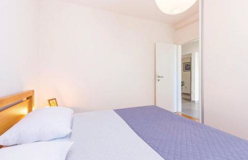 Big White apartment - Photo 13