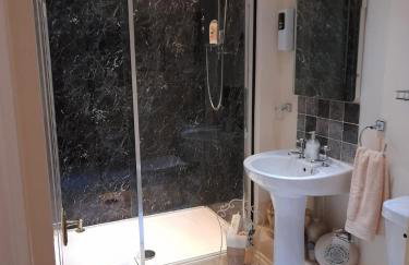 The Apartment of Antiquity - Photo 3