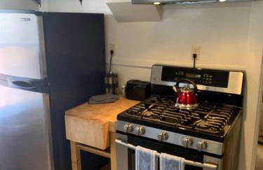 Ruth House Original Craftsman PETS, walk to State st. - Photo 19