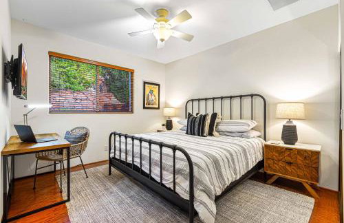 8-Bedrooms with Stunning Views & 75' Lap Pool - Foto 45