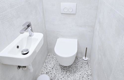 Mare`s Private House 1st floor with Pool - Foto 40