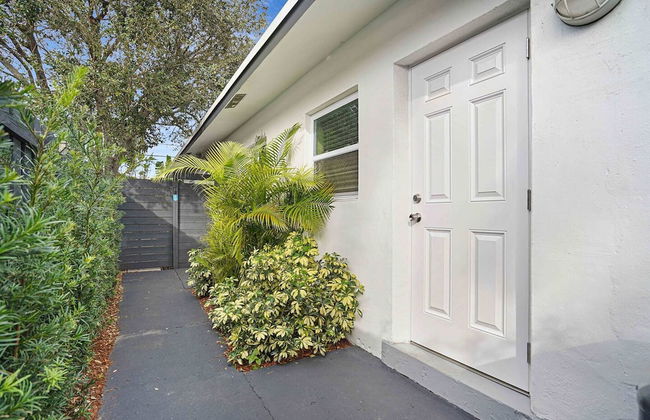 BnB Hyperion Brand New 2b2b Retreat w Patio - Foto 38