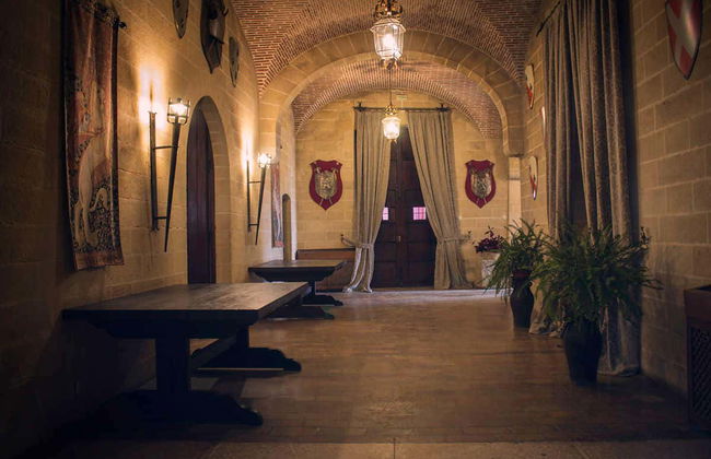 Entrada al castillo de Almodóvar del Río - Foto 3