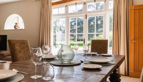 Stylish Coach House Retreat - Foto 4