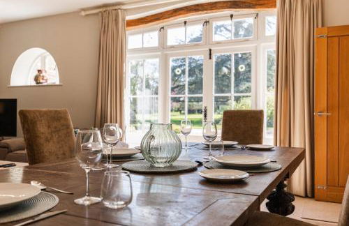 Stylish Coach House Retreat - Foto 4