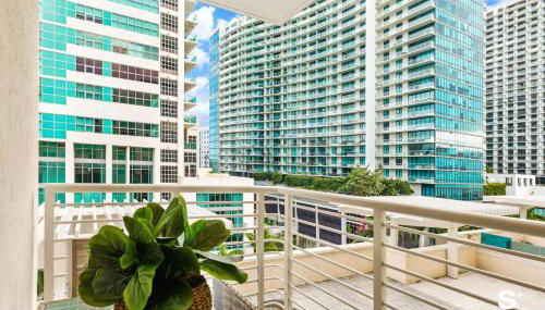 Modern 2-BD Condo in Midtown Miami Pool & Gym - Foto 3
