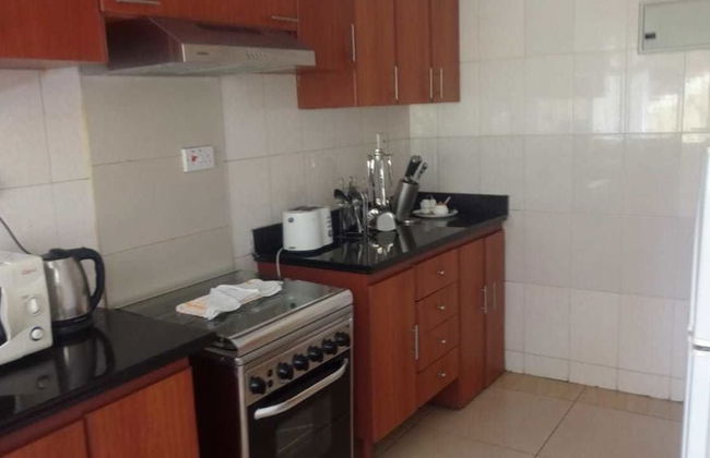 Pinnacle Court Apartments - Photo 9