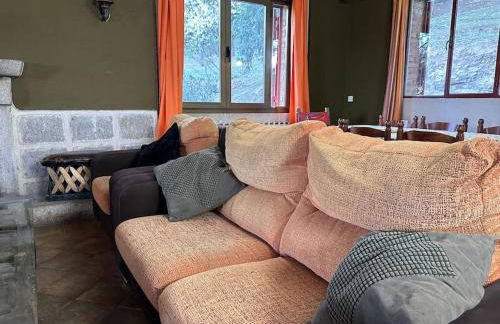 Casa para fiestas 16 personas, barbacoa y terraza - Photo 5