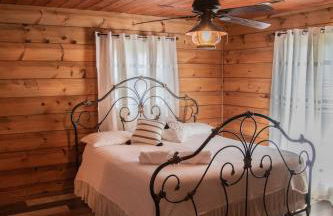 Southern Comfort Retreat with a private hot tub - Foto 32