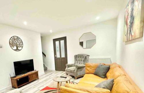 Cosy Home in Swindon 3 with parking centrally located-Business or Leisure - Foto 12