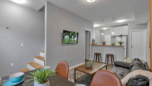 Modern 2BR Yale Townhouse Near Downtown Columbus - Foto 1