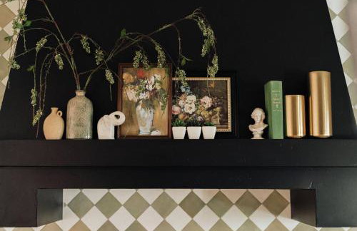 Luxe Victorian Retreat • Walk to Downtown - Foto 37