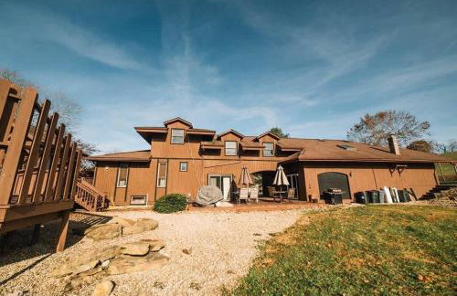 Majestic Home in Hocking wPool Jacuzzi Basketball - Foto 48