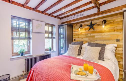 The Stables - Photo 8