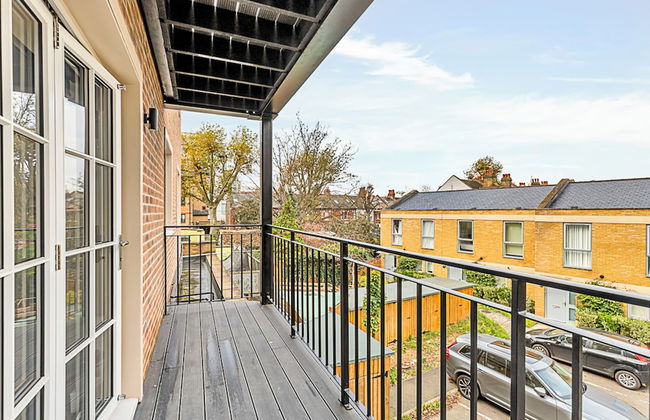 Sunny 2-bed Gem in Chiswick - Foto 22