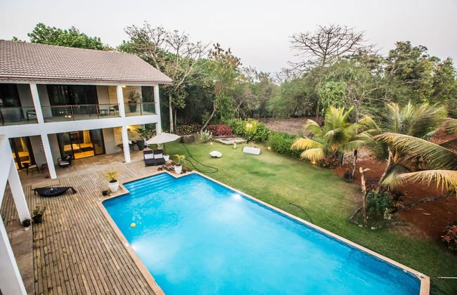 Frangipani by Hireavilla-5br Lux Estate in Alibaug - Foto 1