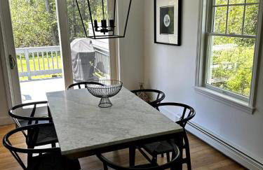 House Conveniently Located by Route 1 - Foto 3