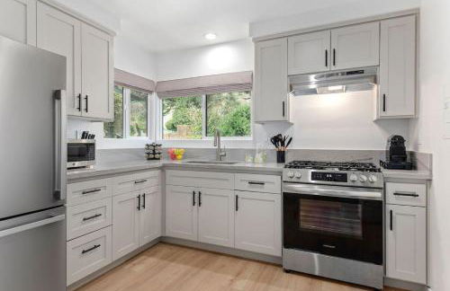 Coastal Living and Family Friendly - Photo 6