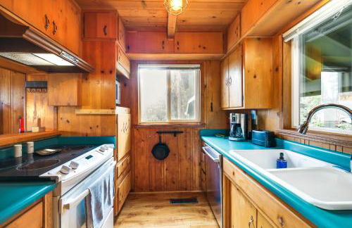 Cozy Mi-Wuk Village Cabin 18 Mi to Dodge Ridge! - Photo 10