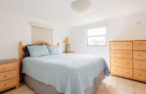 Welcome to Your Serene Waterfront Getaway! - Foto 31