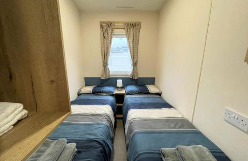 Cosy 3BR Getaway in Beautiful Country Park - Pass the Keys - Foto 12