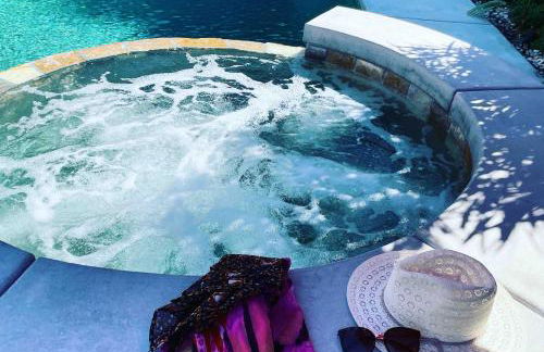 Mineral Saltwater Solar heated Pool & Spa Oasis with mountain views and Koi pond - Foto 6