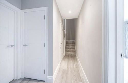 Foreman Manor Near London & Guildford 3 Bed 3 Bath - Foto 6