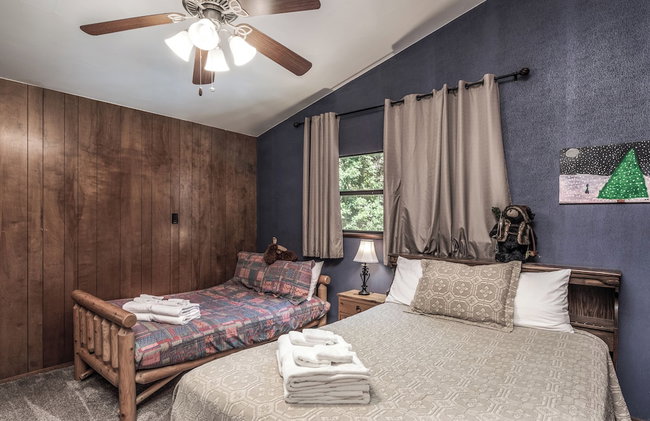 Tis Holiday Haus by Ruidoso Vacation Rentals - Foto 12