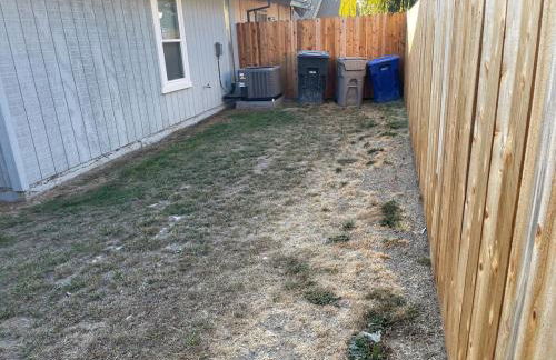 Quiet Community, Stylish Escape - Photo 23