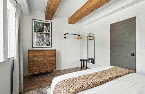 Kerns 6BR Gem - New Build Spanish Flair - Photo 22