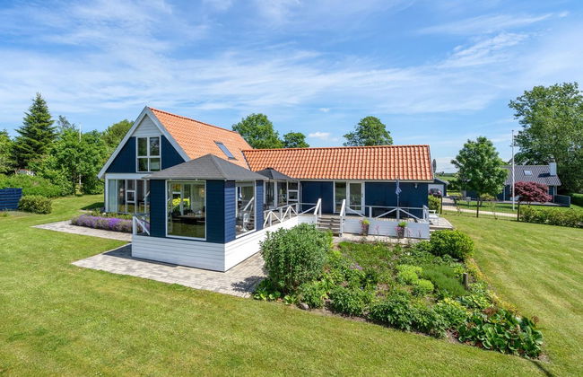 "Edvia" - 700m to the fjord - Photo 1